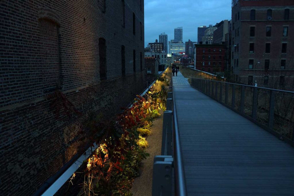 The Flyover at dusk, looking north, December 2011. Photo: Annik LaFarge, author of On the High Line