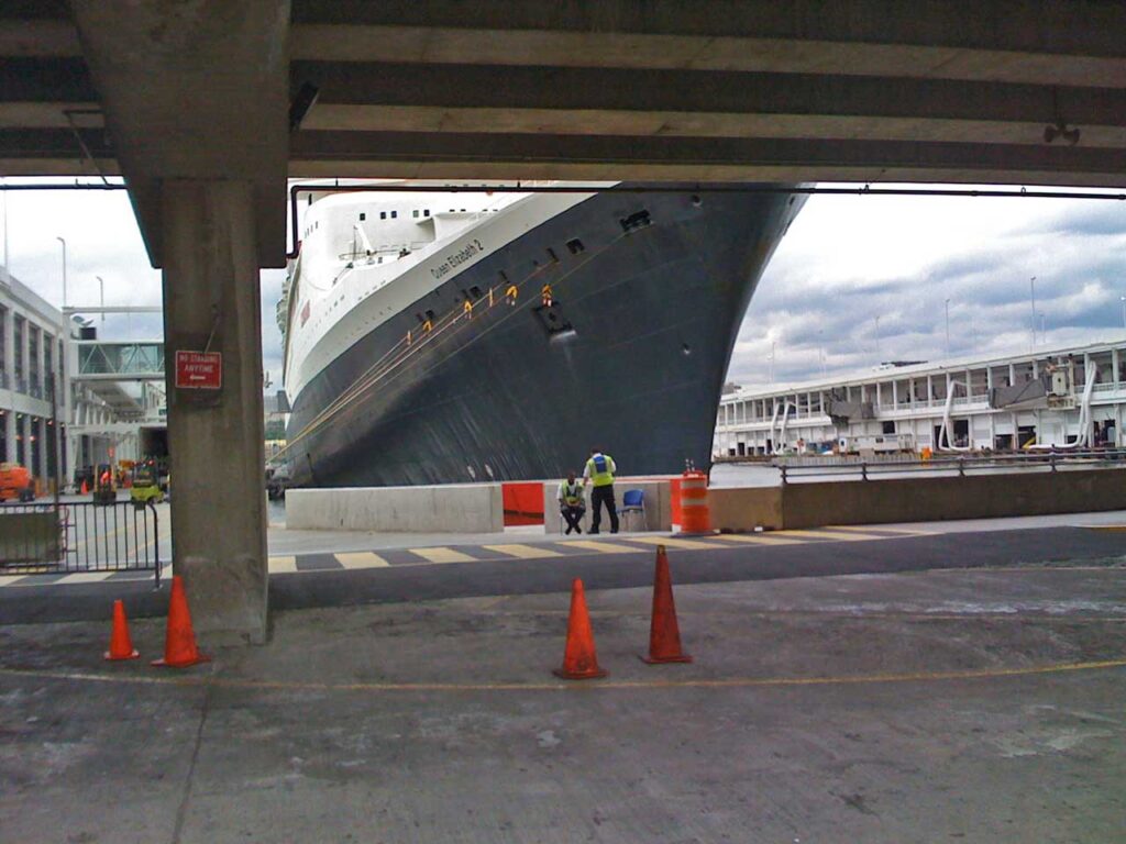 Hell's Kitchen is home port to cruise ships, including the QE2 in 2008. Photo: Annik LaFarge, author of On the High Line