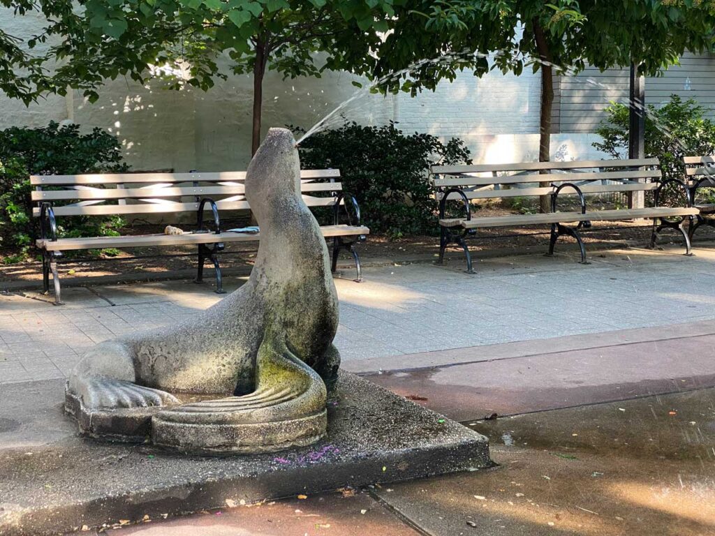 A seal at work in Clement Clarke Moore Park, July 2022. Photo: Annik LaFarge, author of On the High Line