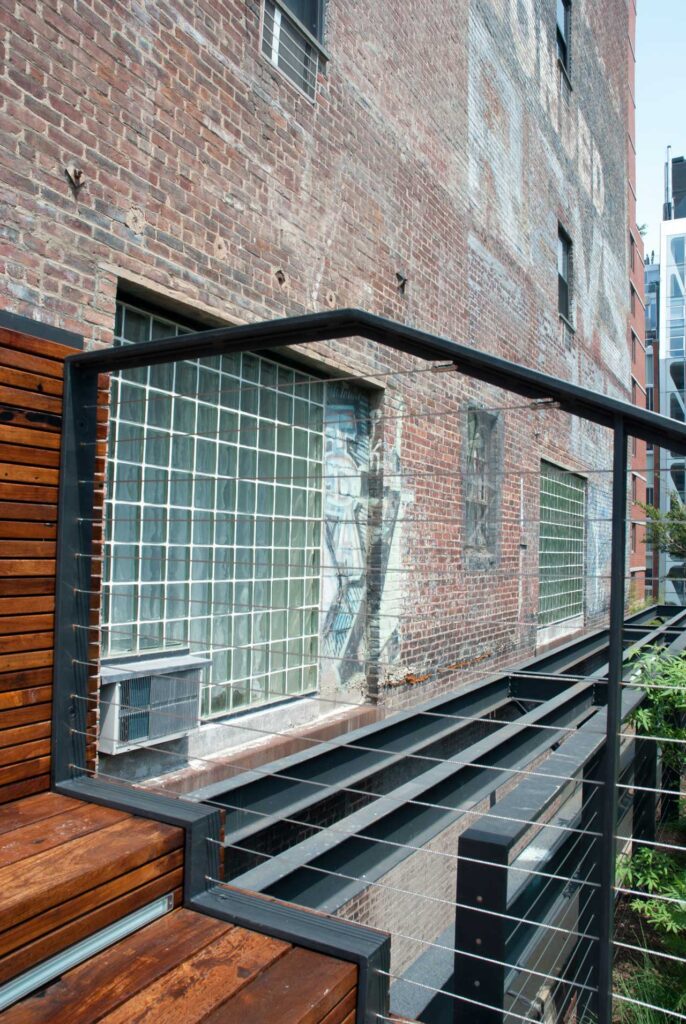 Former rail siding of the Spears Bldg., today the windows in Apt. 2D.Photo: Annik LaFarge, author of On the High Line